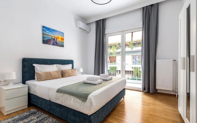 Cozyopolis - Timeless 3-BR in Athens