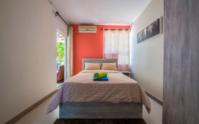 Nenuphar Apartment by Dream Escapes