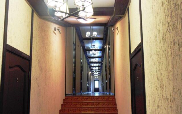 Gostinyij Dvor Altaj Hotel