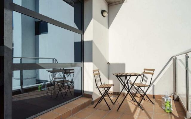 Studio W/Balcony in Sanchinarro, 7mins To Train