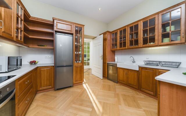 Apartamenty w Pałacu Pod Baranami