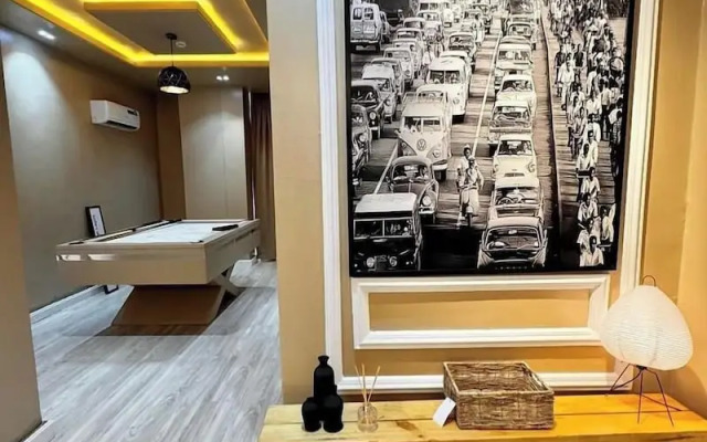 Shortlets Apartment by Tomi