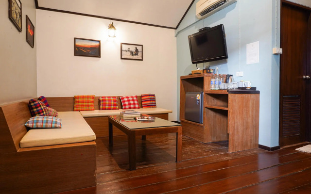 Thanicha Resort Amphawa