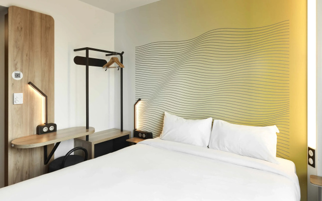 B&B HOTEL MASSY Gare TGV