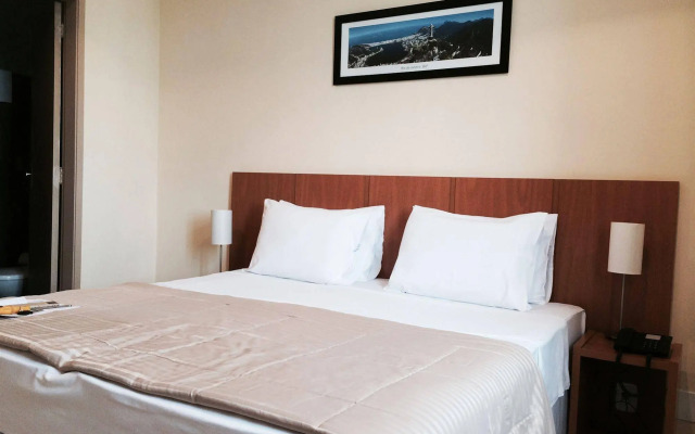 Marbella Barra Hotel