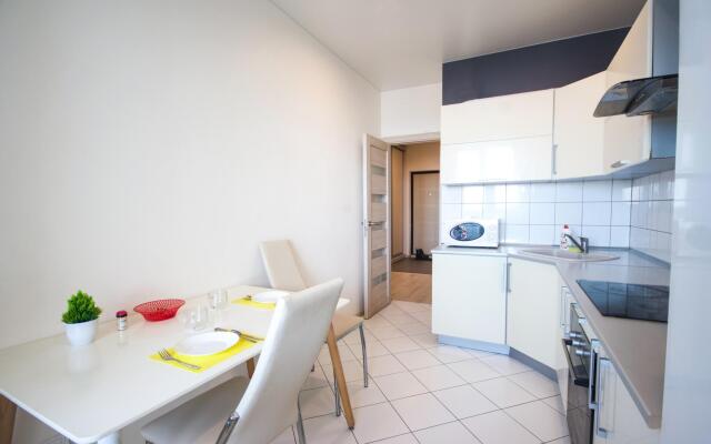 Pryanik Apartments on 134 Lenin Avenue