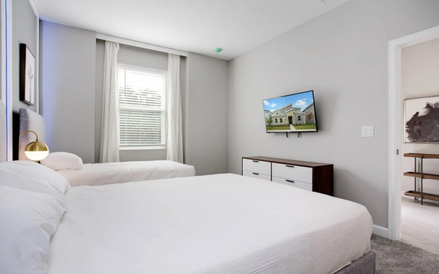 Target Villa Story lake