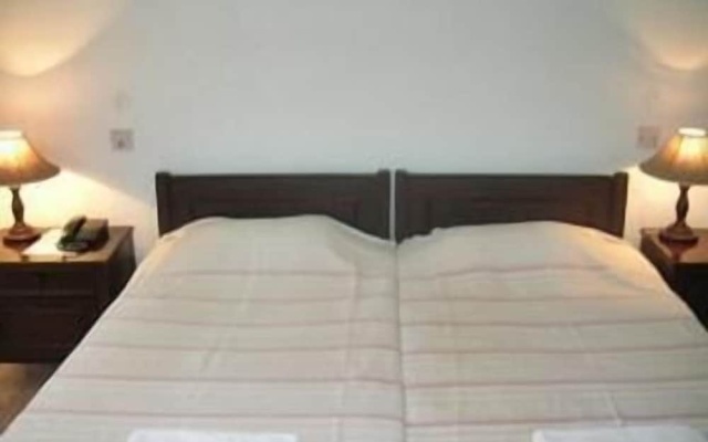 Vila Goesa Beach Resort – Guest Rooms – Calangute