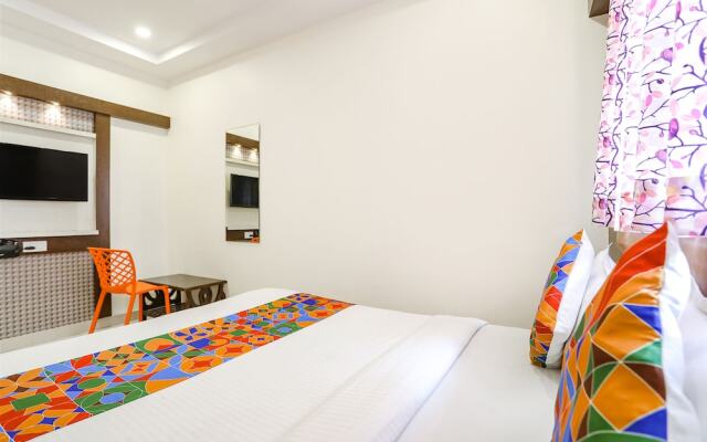 Fabexpress Geeta Palace
