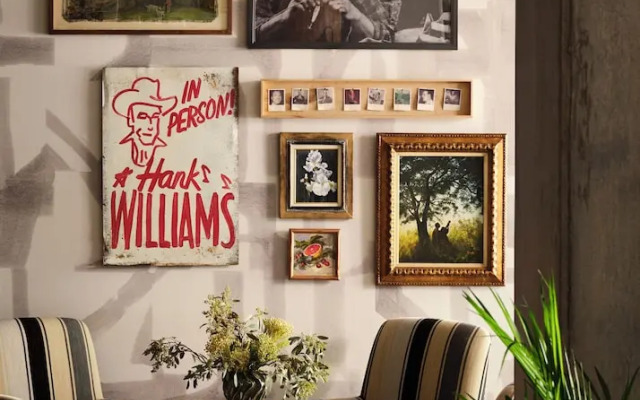 Memoir Wedgewood Houston