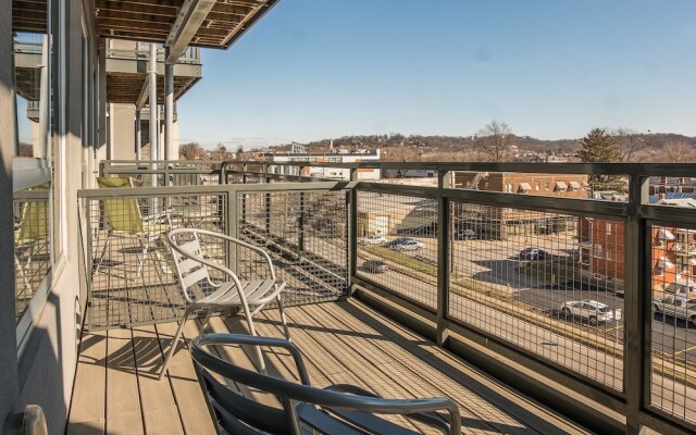 Waterfront Apartments by Frontdesk