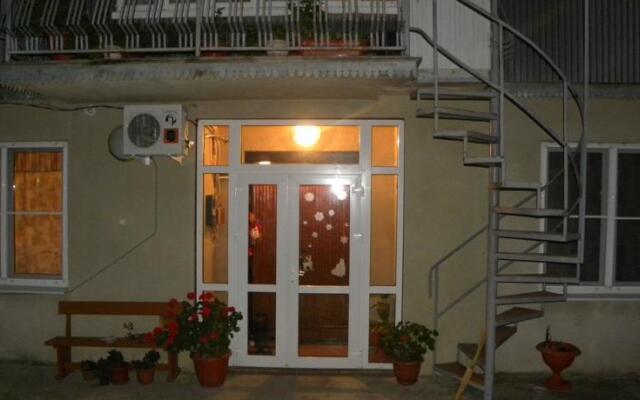 Laura Guest House