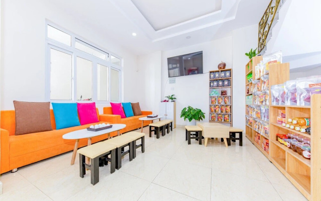 Huong Moc Hotel - Near Dalat Night Market