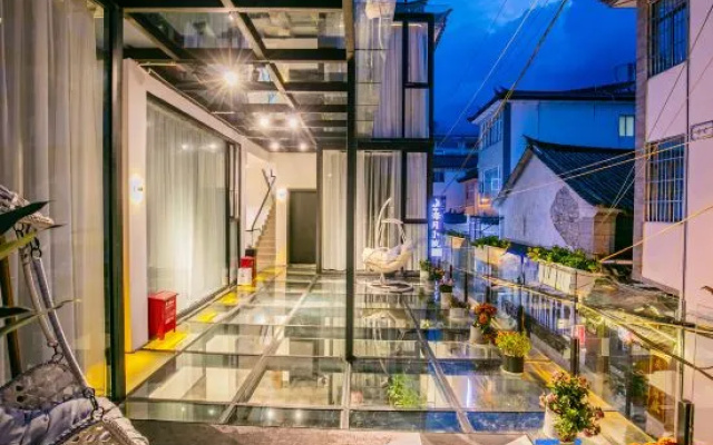 Haiyue Xiaozhu Free·Full Intelligent Black Light French Boyin Mountain Residence – Outside – Dali