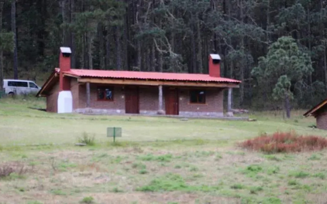 Centro Ecoturístico Cabañas Cuajimoloyas