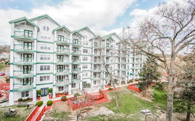 Surrey's Carriage Place Resort