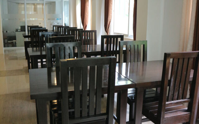 Blue Lotus Hotel