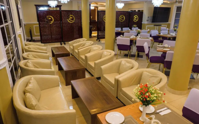 Zimansky Hotel