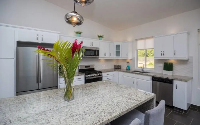 Spectacular Private 3 Bedroom Villa in Gated Community