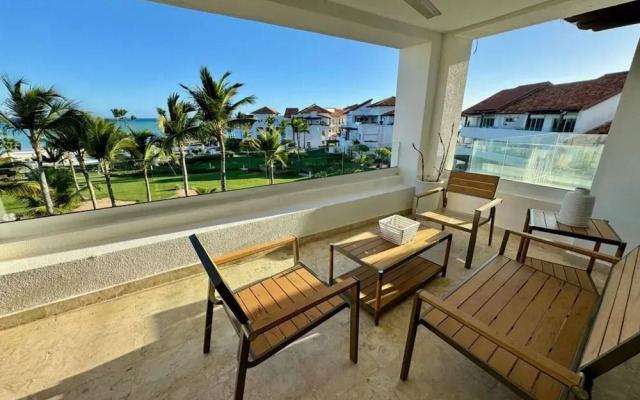 Ocean View apt With Terrace in Punta Palmera