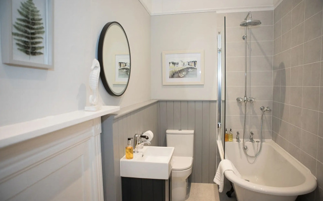 Bramwood Guest House