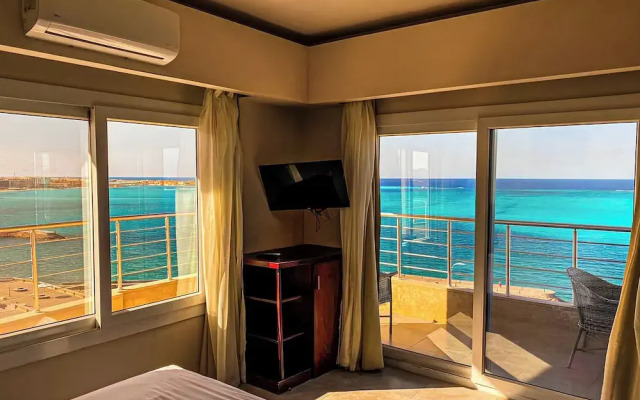 Luxury Apartment 3BR & Full Sea View