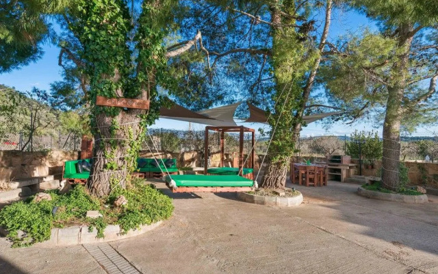 SON Alegre DE Bunyola