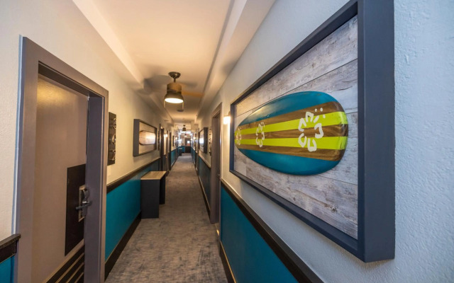 The Colony Hotel