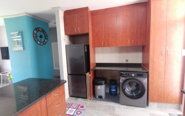 Muizenberg Mountain View Apartment