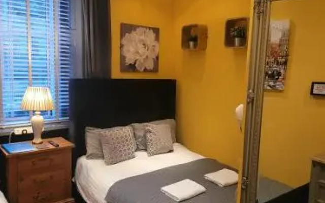 The Residence - NO 8