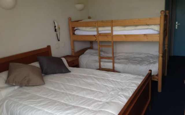 Hôtel Restaurant Le Lac Bleu