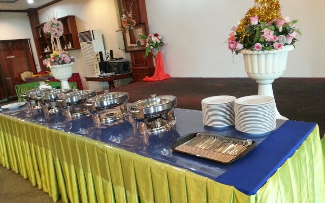 Angkham Hotel