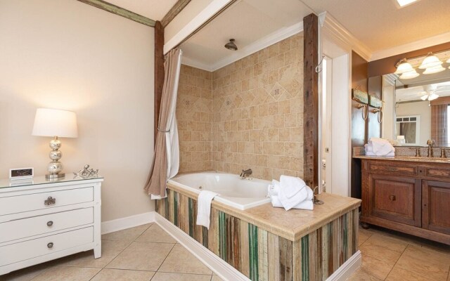 Phoenix X 1503 3 Bedroom Condo