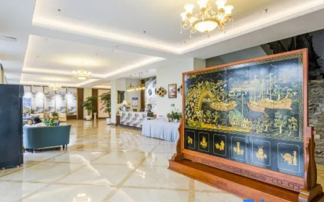 Penglai Coast Hotel (Oulebao Water World)