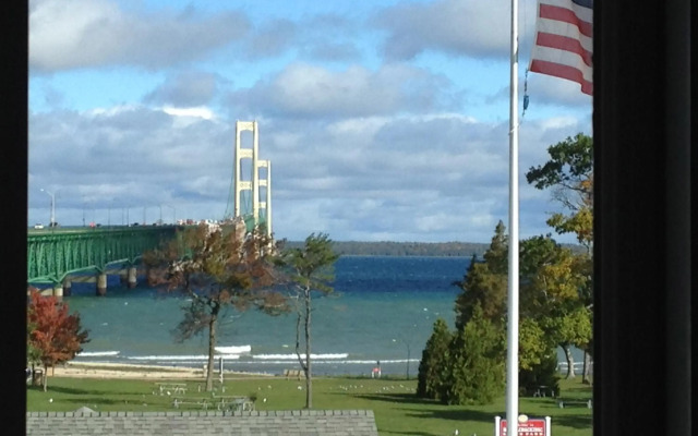 Parkside Inn Bridgeview