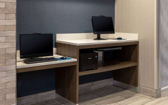 Baymont by Wyndham White Plains - Elmsford