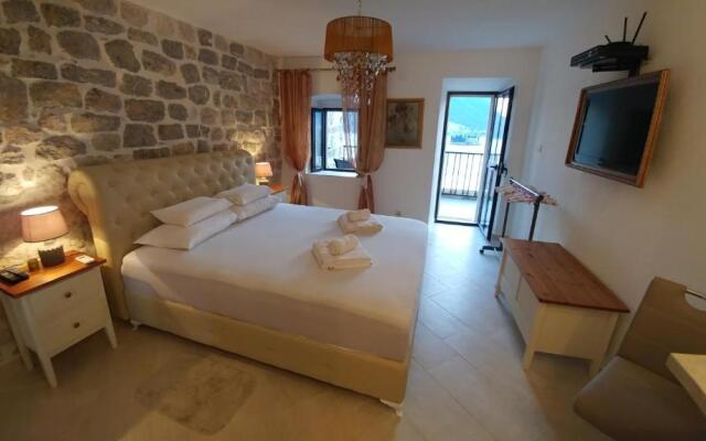 BellaVistaZmukic Guesthouse