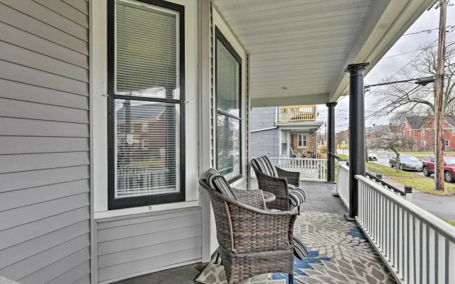 Niagara Falls Townhome: Near Wineries!