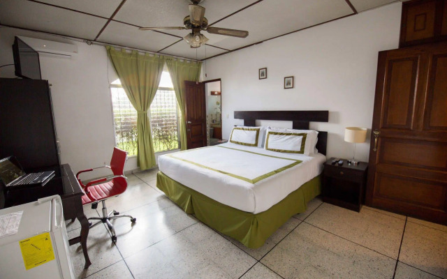 Suites & Apartments San Benito Zona Rosa