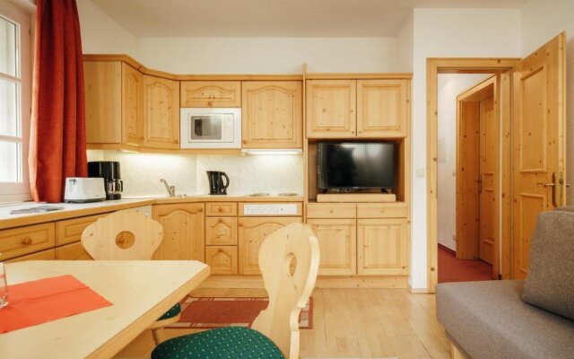 Murrmel Apartments