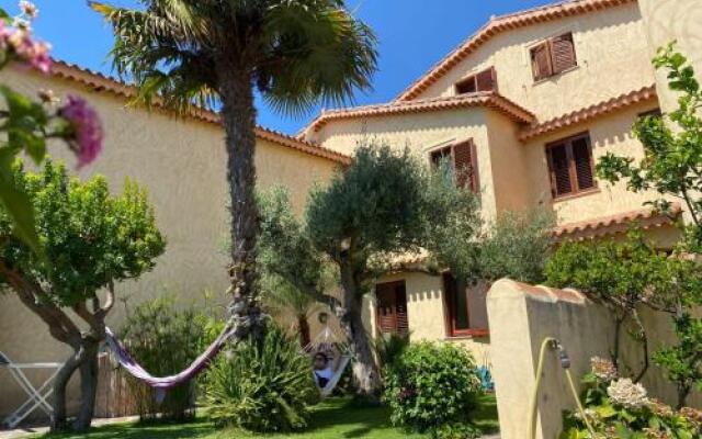 Nora Rooms Villas Guesthouse