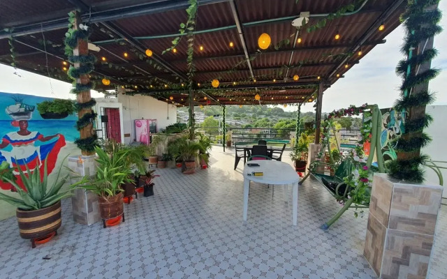 Hostal Happy Day - Hostel