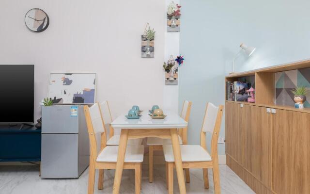 Locals Apartment House 03