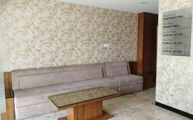 Hotel Ten Eleven Grand