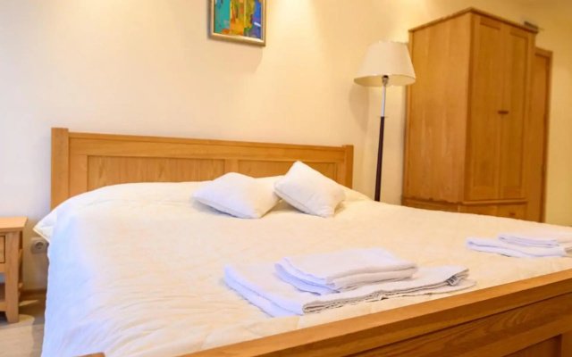 Parklands Hotel