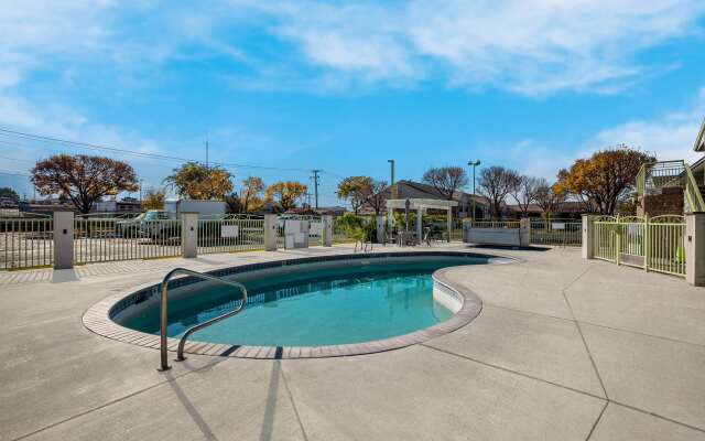 Best Western Plus Gold Country Inn