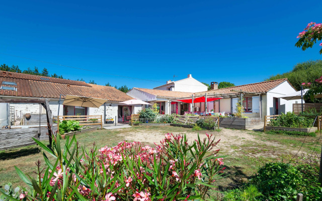 Maison Dhotes La Chevrerie