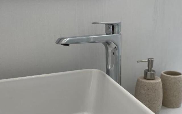 Aloe Comfort House by KHI