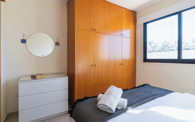 Glade - 1 BR Apt. & Balcony in Larnaca