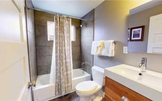 Purple Sage Flats #6 1 Bedroom Apts